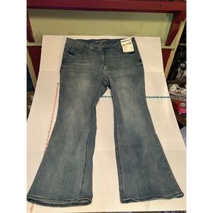 NWT American Rag High Rise Flare Jeans Tummy Toner Pocket Stretch 20W